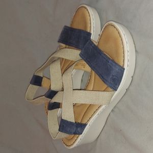 Born sandals size 8